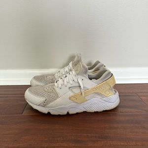 COPY - Huaraches White Size Men’s 12
